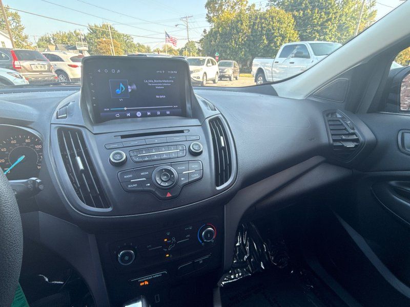 2017 Ford Escape S photo 22