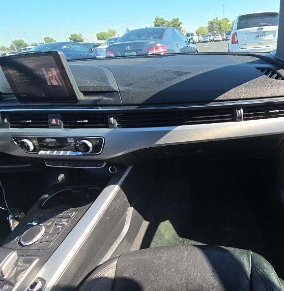 2018 Audi A4 2.0T Ultra Premium photo 13