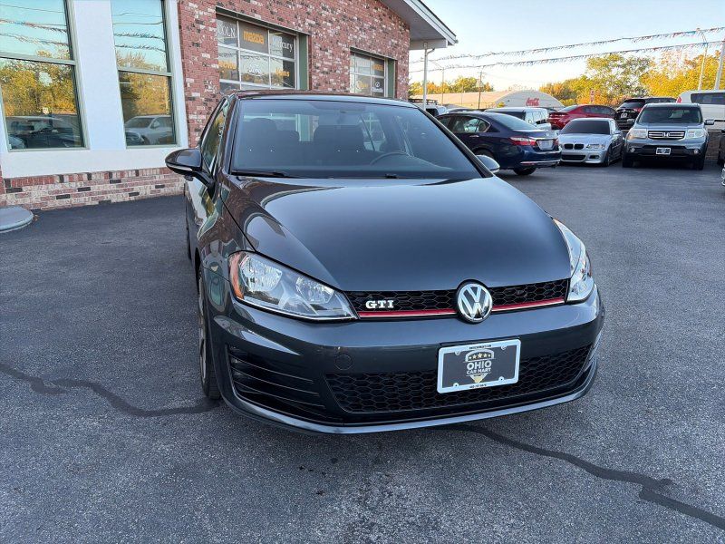 2015 Volkswagen Golf GTI S photo 2