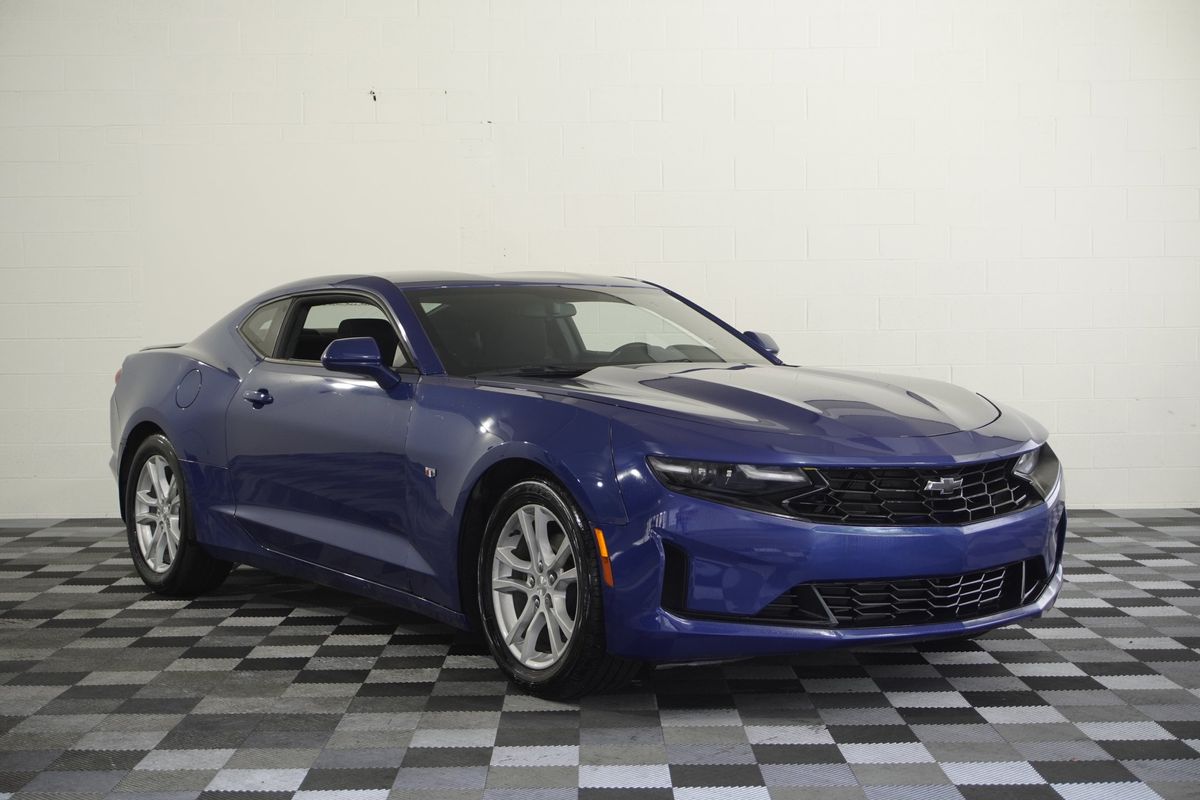 2020 Chevrolet Camaro RWD Coupe 1LS