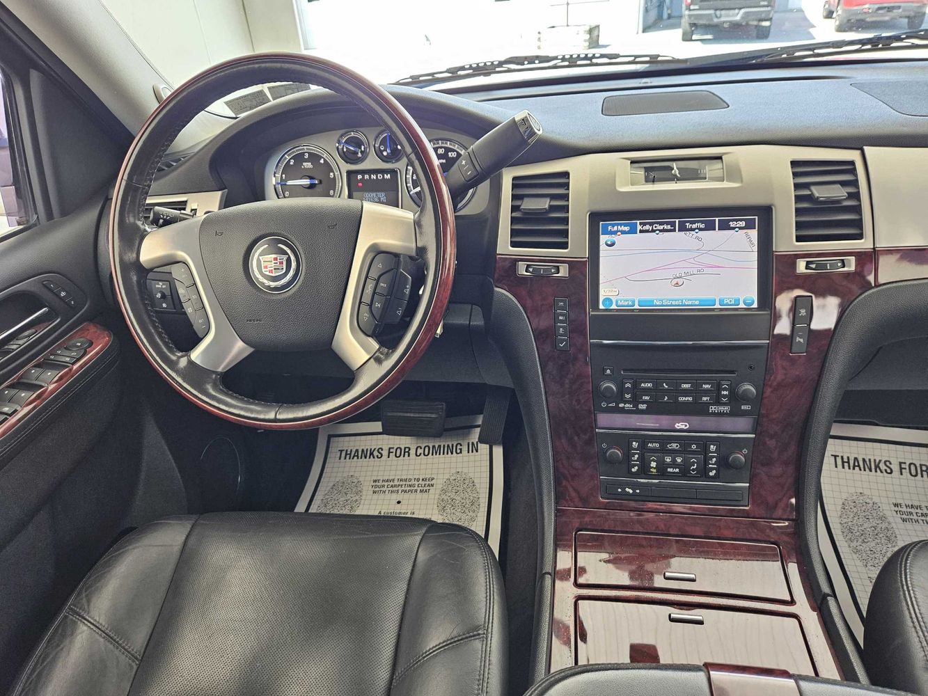 2011 Cadillac Escalade Luxury photo 18
