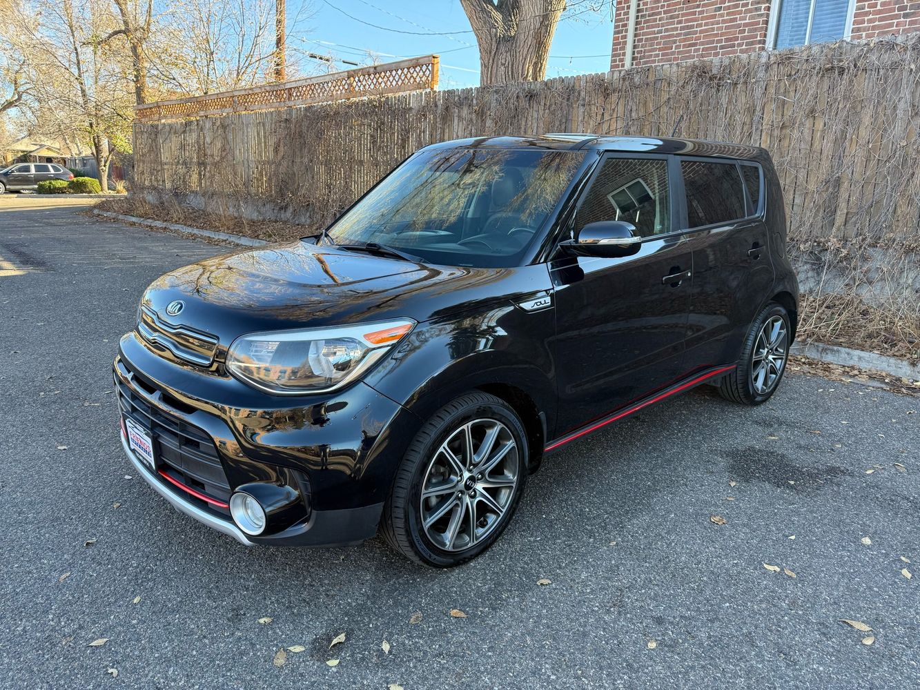 2017 Kia Soul Exclaim photo 2