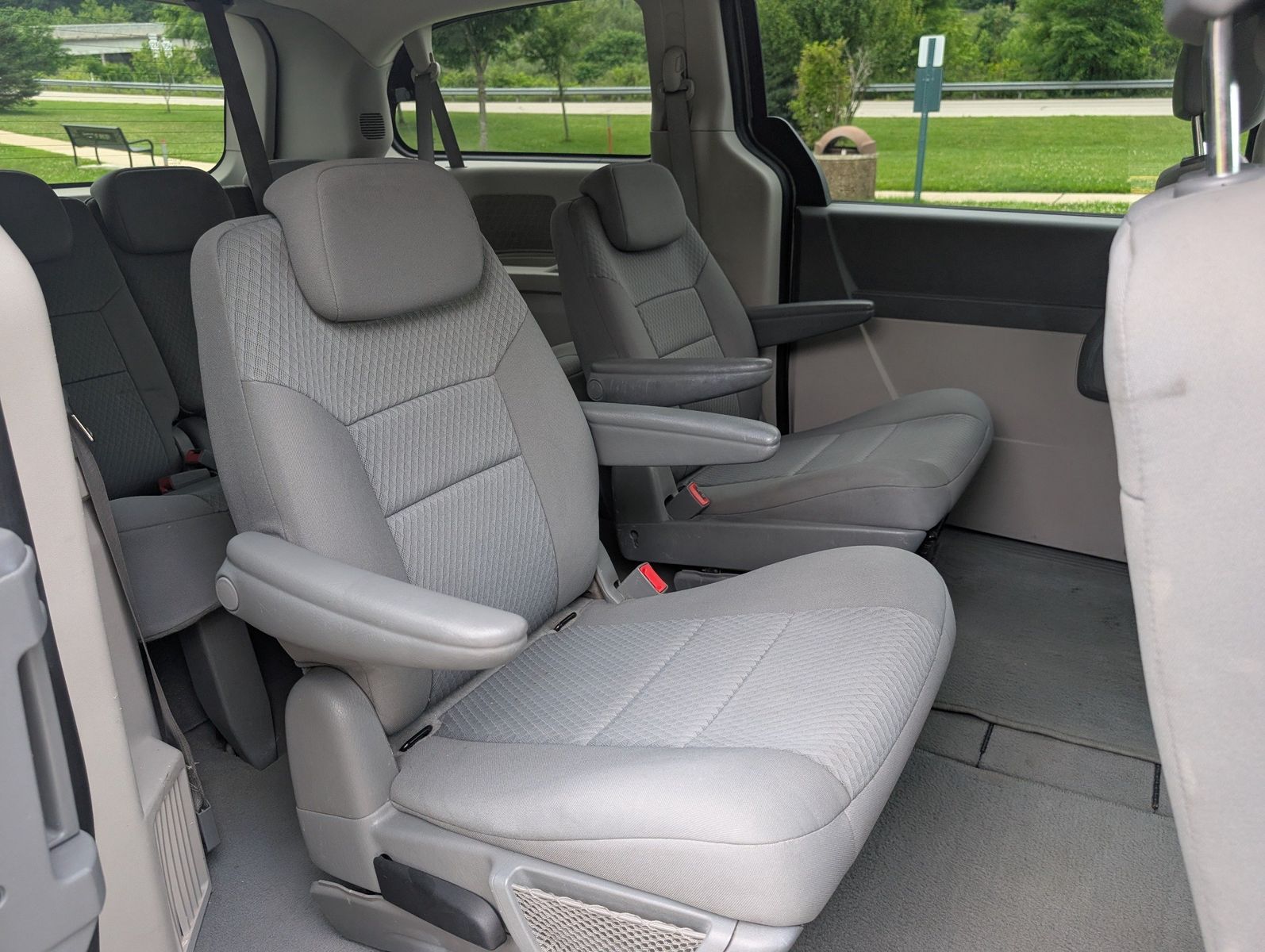 2010 Dodge Grand Caravan 75