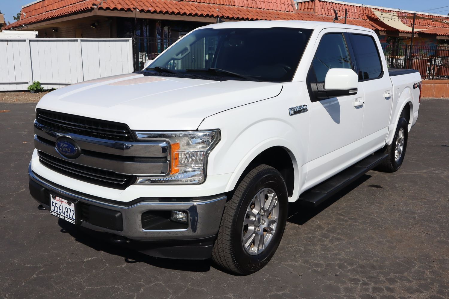 2019 Ford F-150 Lariat photo 2
