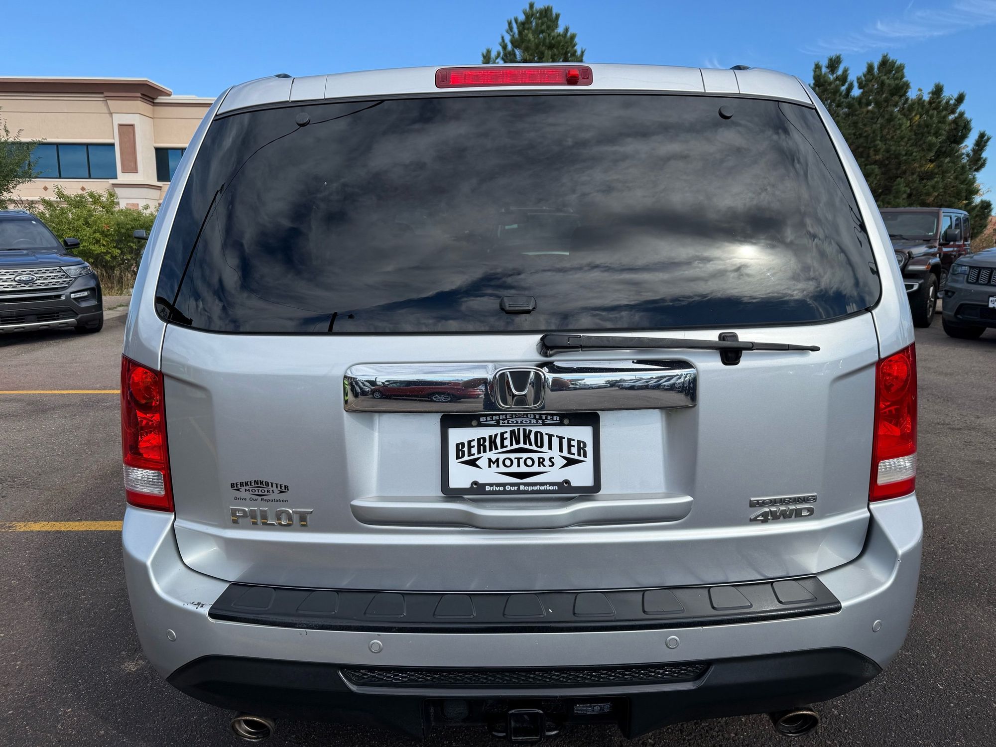 2014 Honda Pilot Touring photo 3