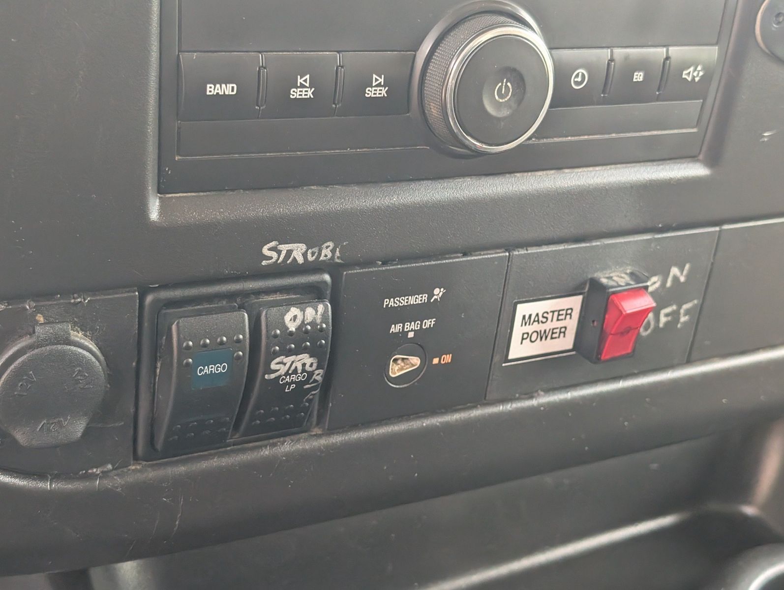 2009 Chevrolet Express Cutaway 79