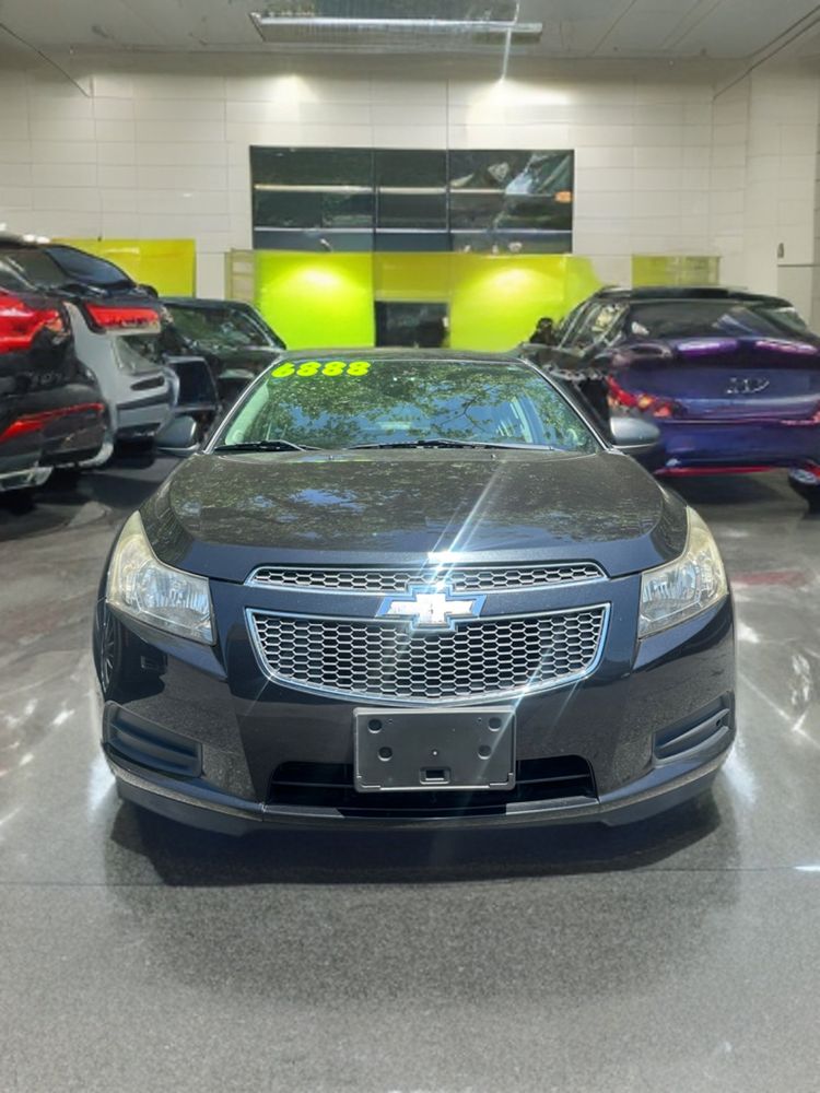 2014 Chevrolet Cruze LS Auto's photo