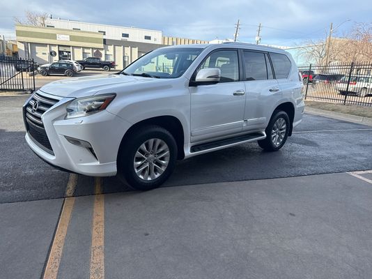 2015 Lexus GX Base's photo