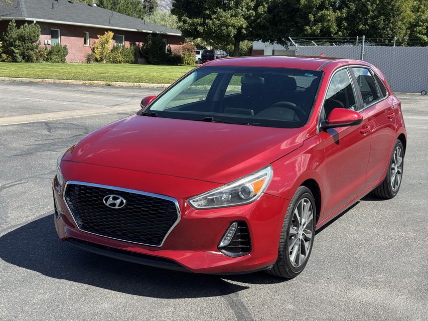 2018 Hyundai Elantra GT, photo 1 of 15