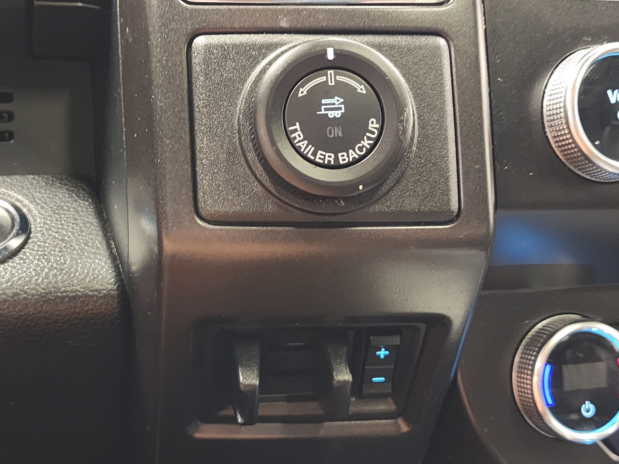 2021 Ford Expedition MAX Limited photo 30