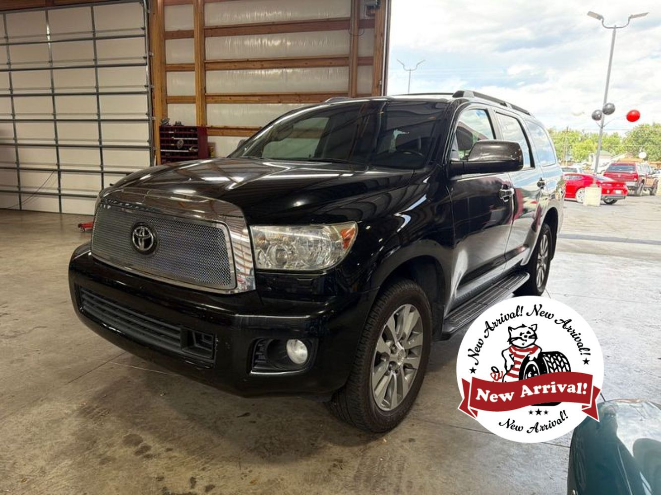 2015 Toyota Sequoia 5.7 Auto 4WD Platinum's photo