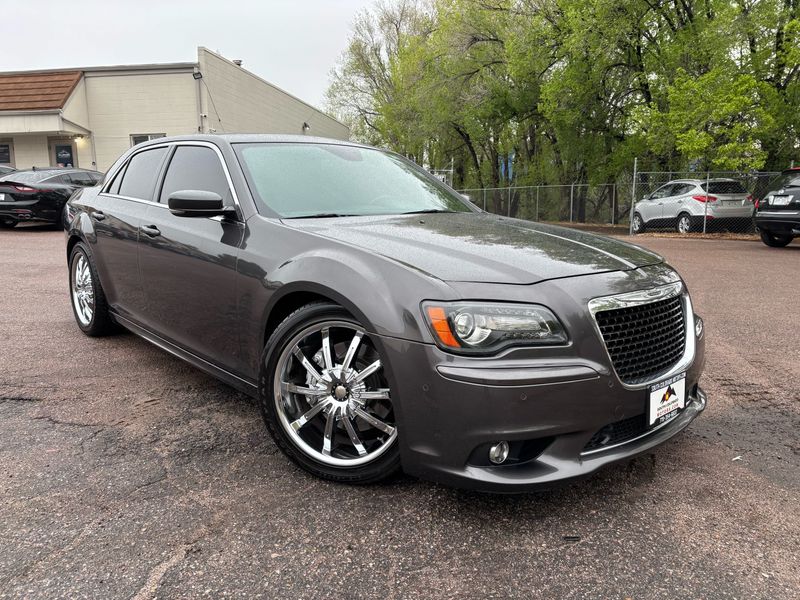 2013 Chrysler 300 SRT8