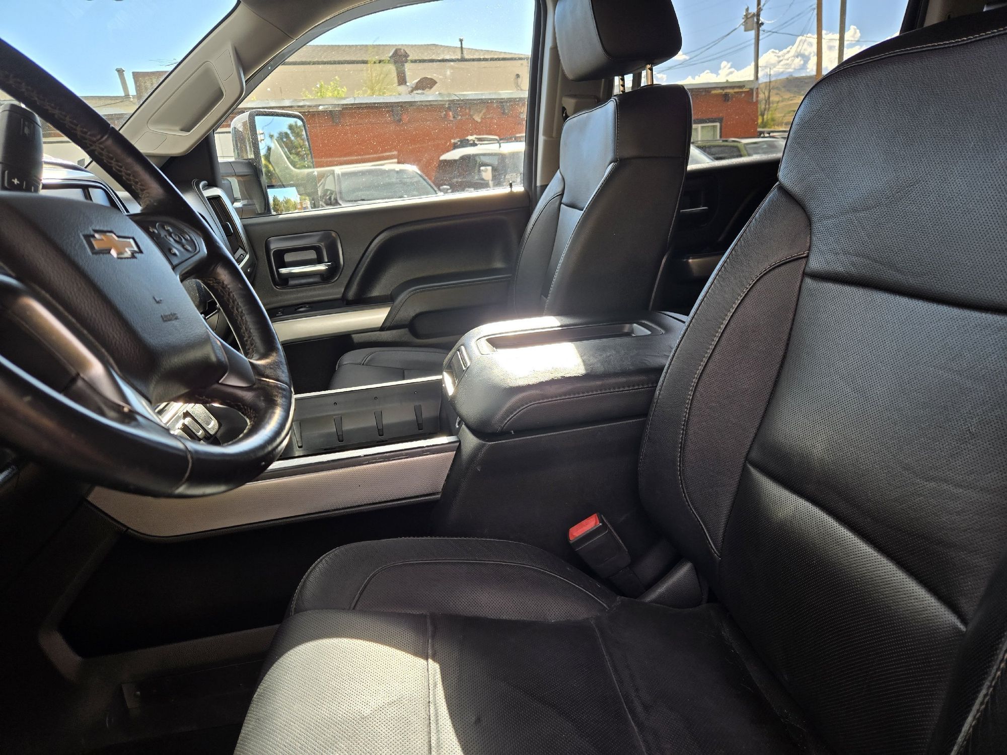 2015 Chevrolet Silverado 2500HD LTZ photo 15
