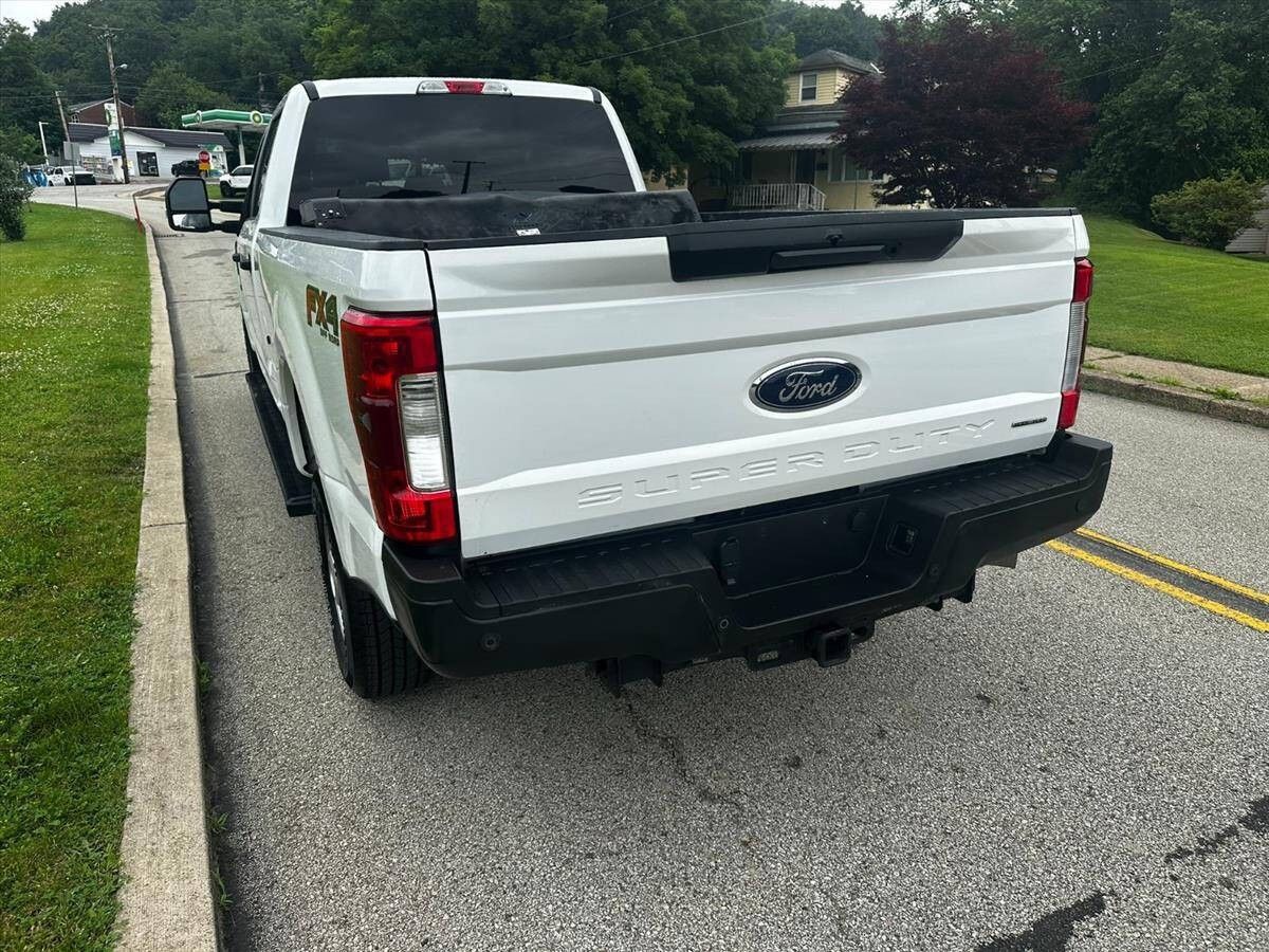 2017 Ford F-250 Super Duty 12