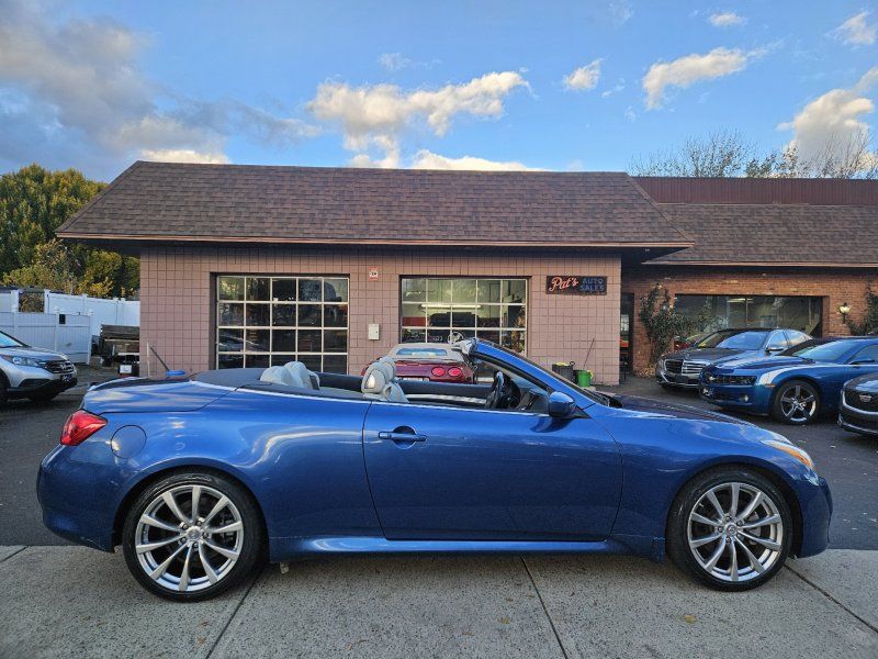 2010 INFINITI G Convertible 37 Sport