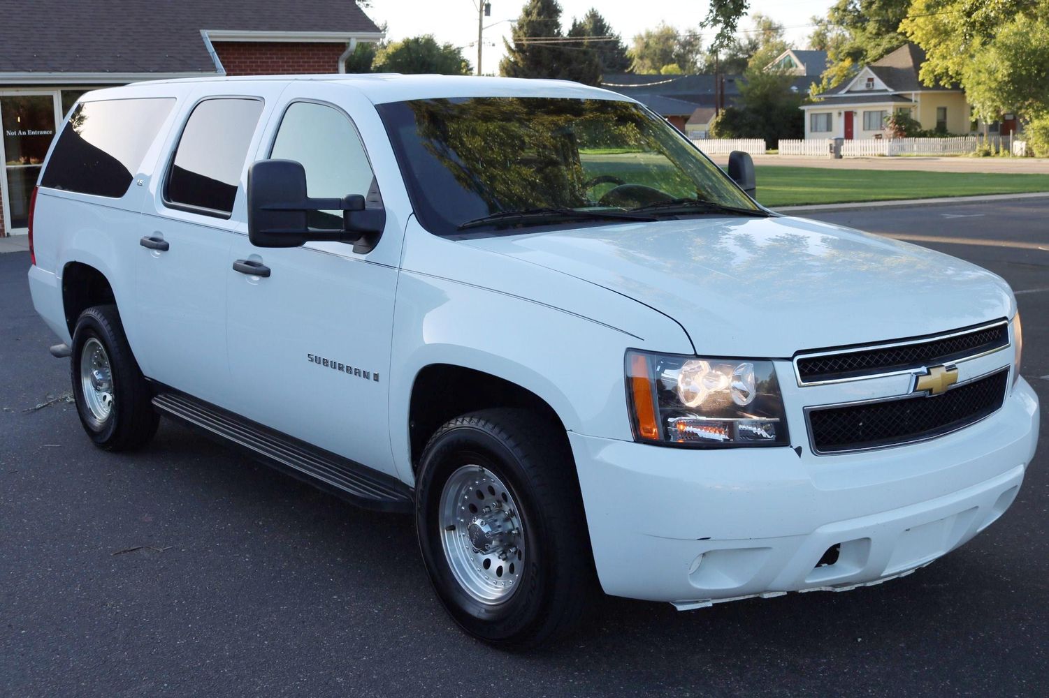 2008 Chevrolet Suburban LS 2500 | Victory Motors of Colorado