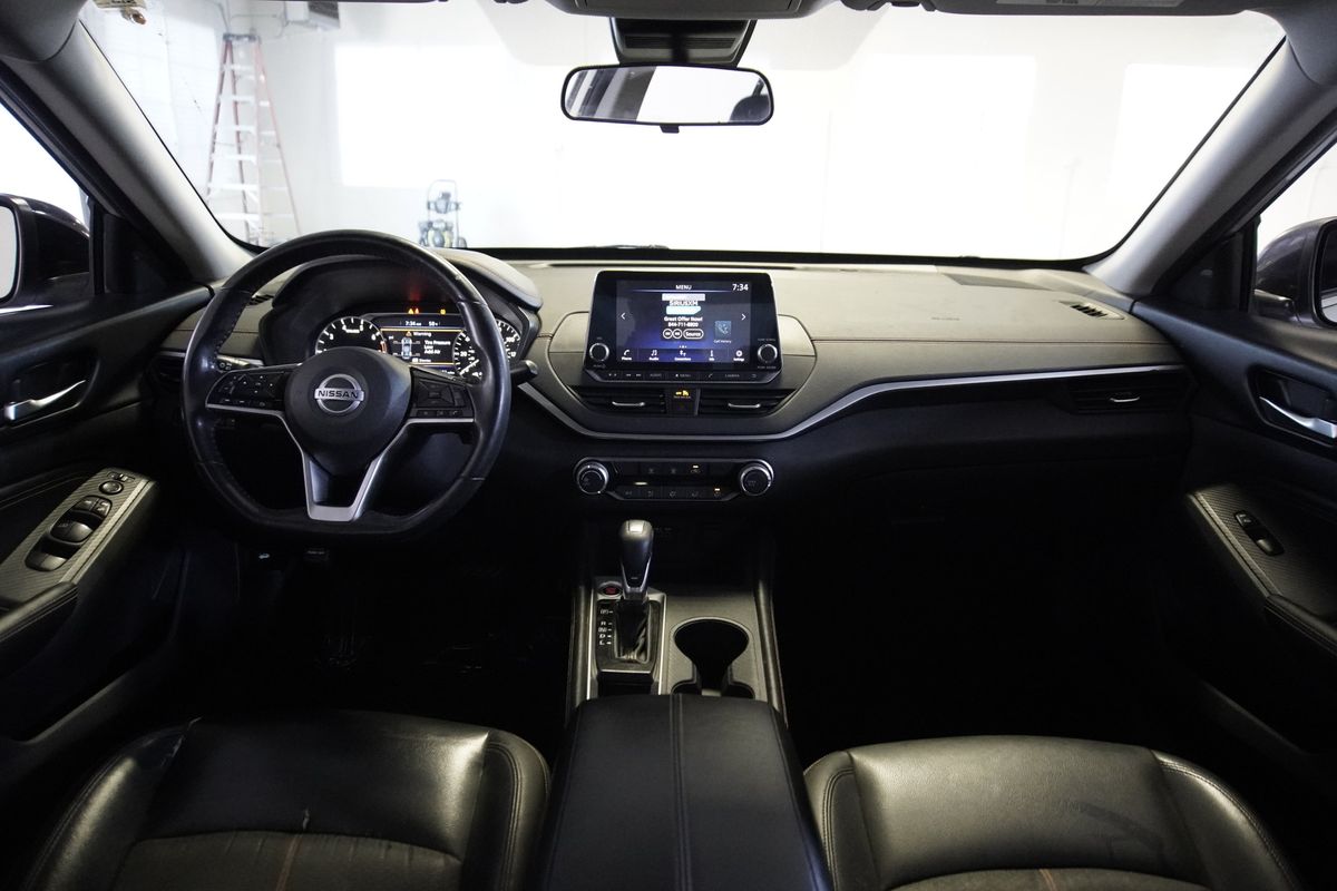 2020 Nissan Altima SR FWD