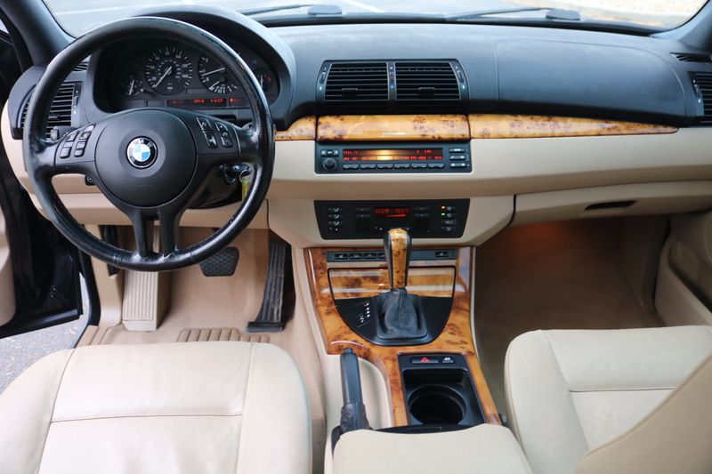 2003 BMW X5 Photos