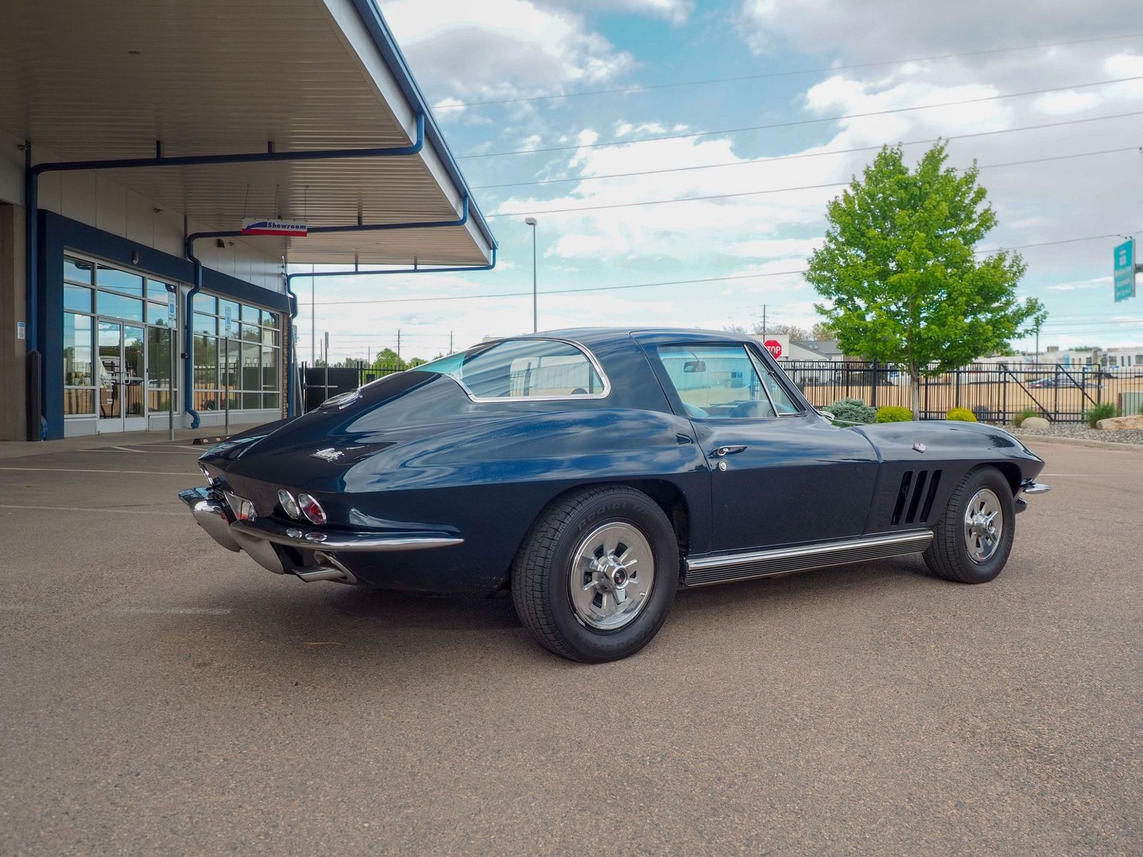 1966 Chevrolet Corvette 34