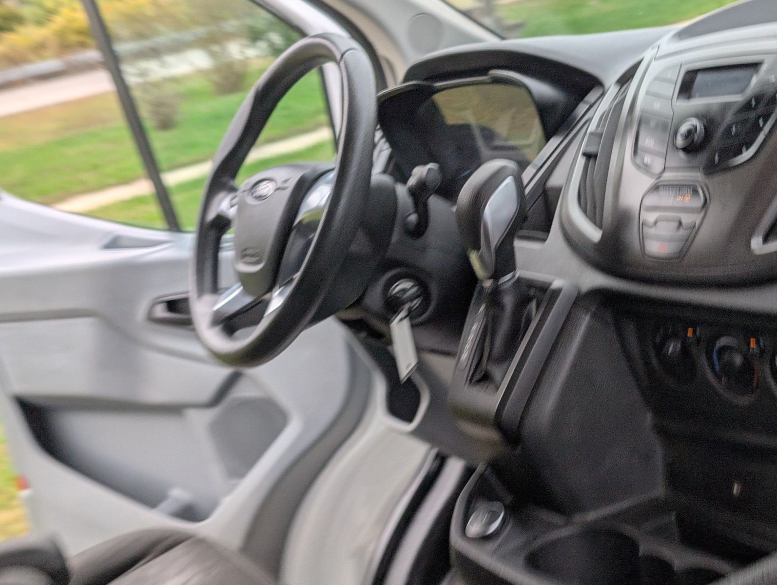 2019 Ford Transit-350 35