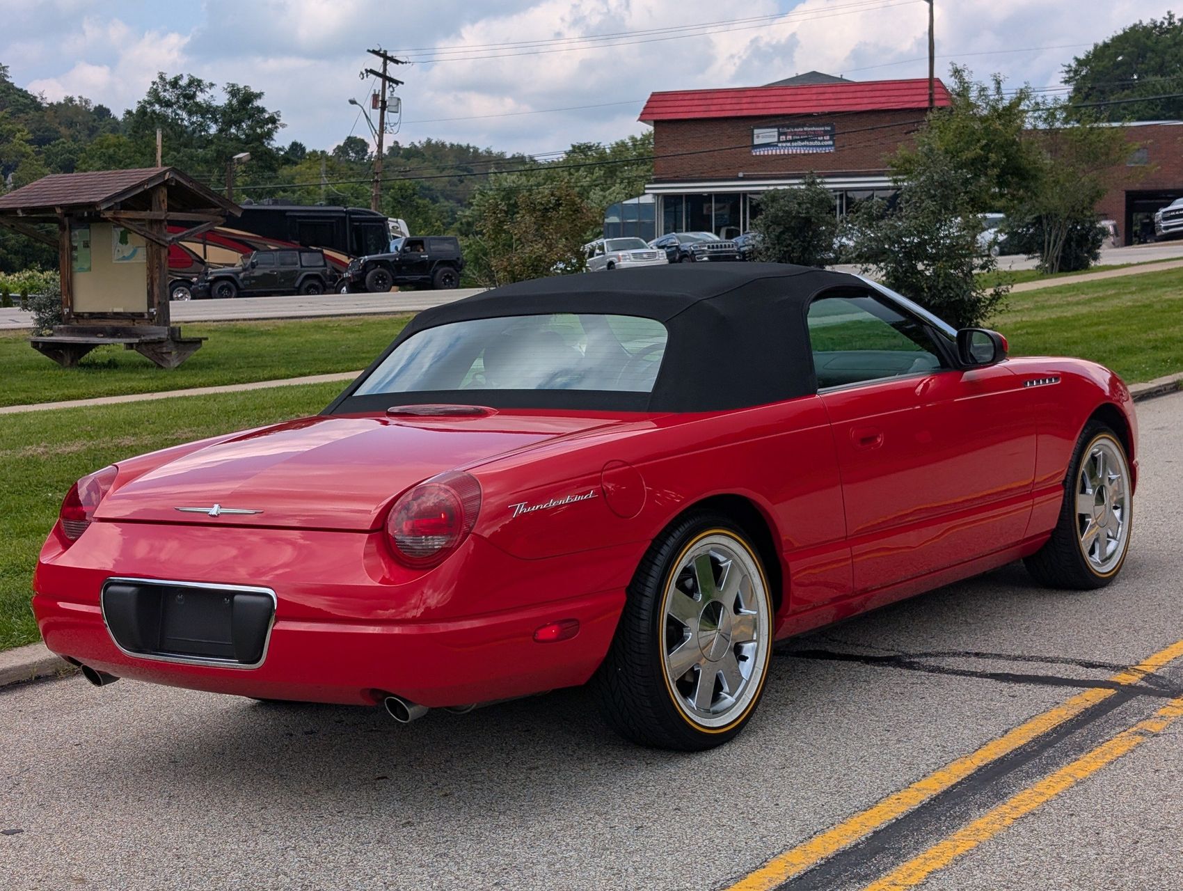 2002 Ford Thunderbird 7