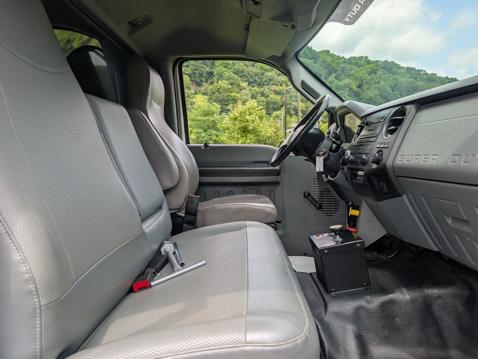 2015 Ford F-750 161