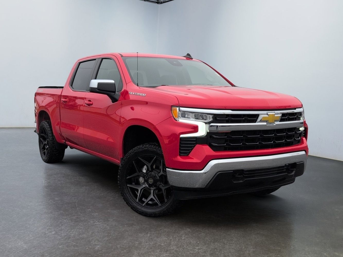 2025 Chevrolet Silverado 1500 LT's photo