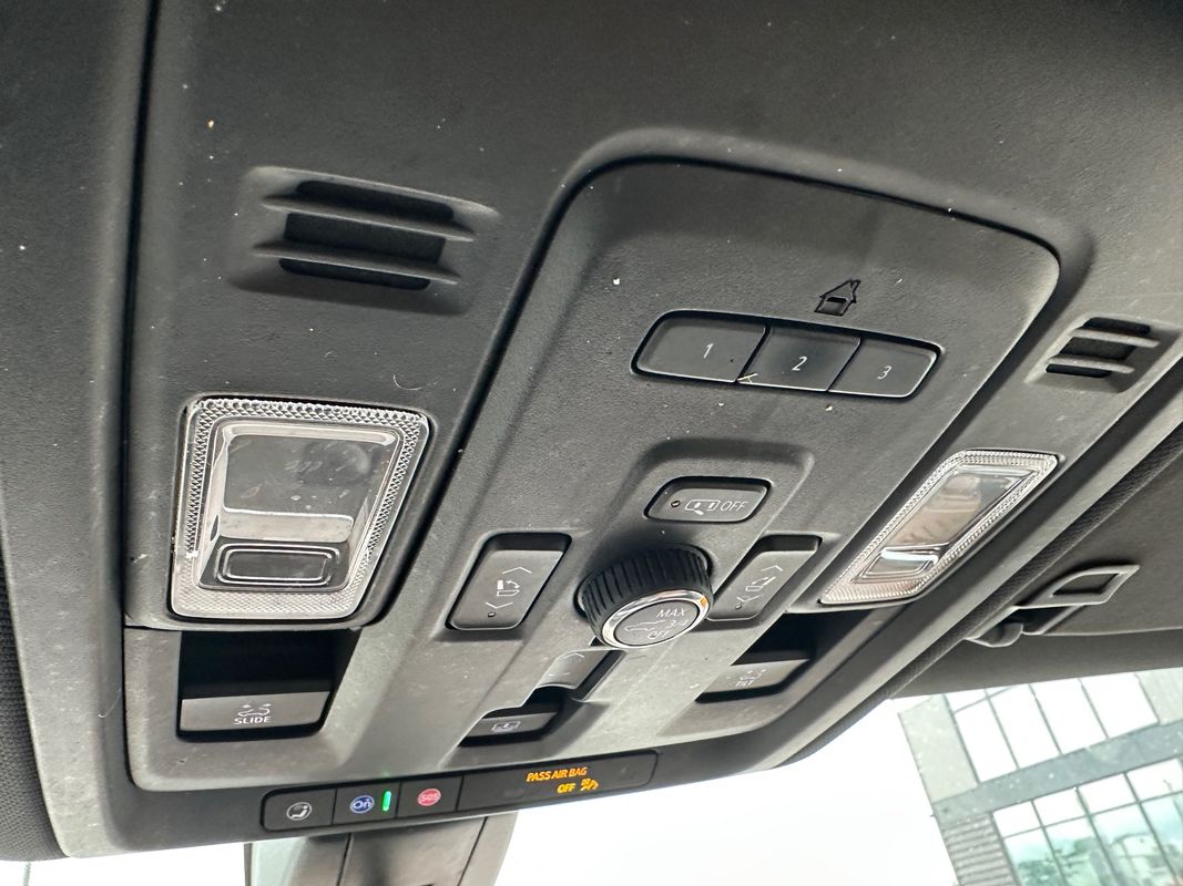2021 Chevrolet Suburban High Country - Photo 22