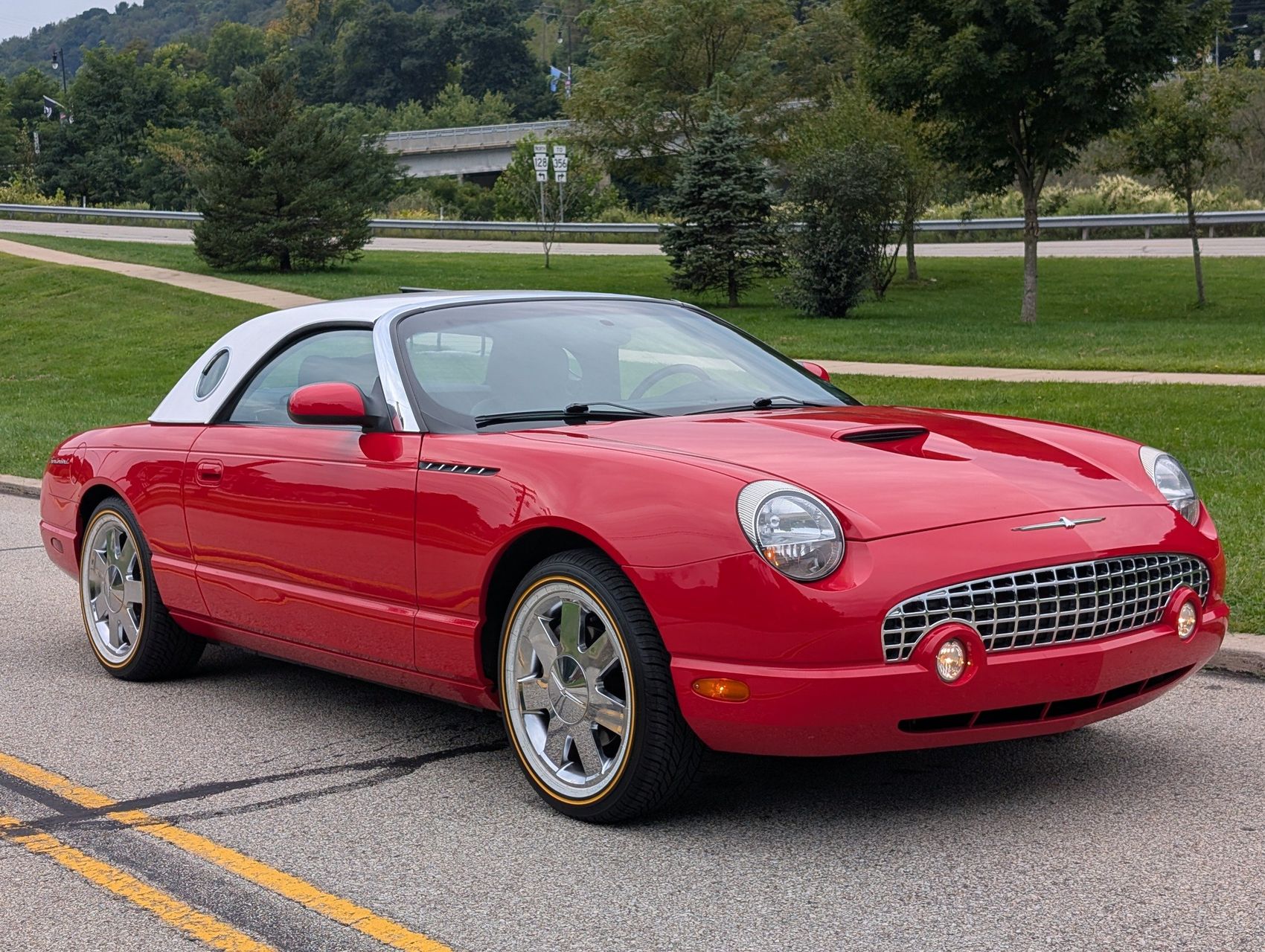 2002 Ford Thunderbird 112