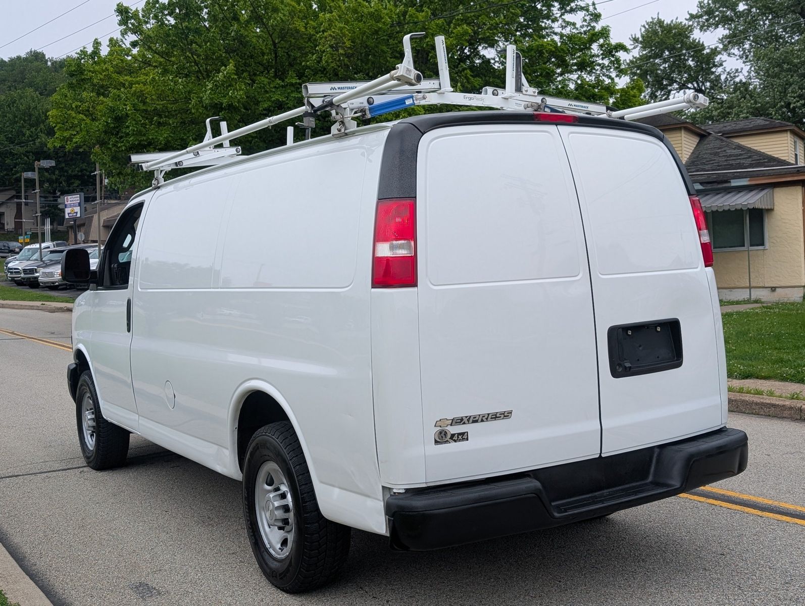 2019 Chevrolet Express 2500 15