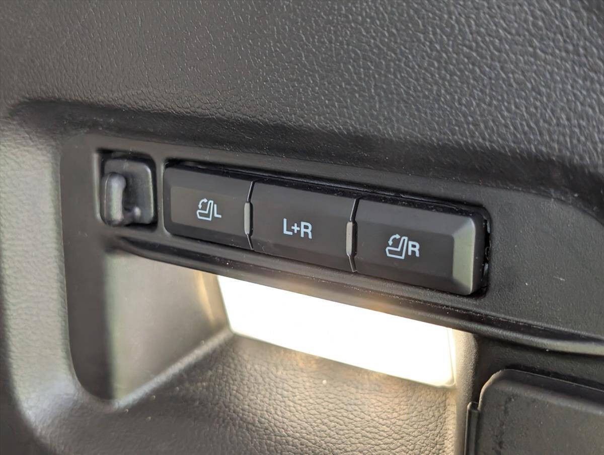 2020 Ford Explorer Hybrid Limited photo 40