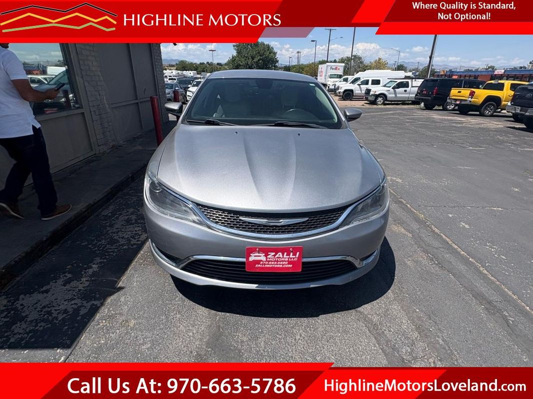 2017 Chrysler 200 Limited