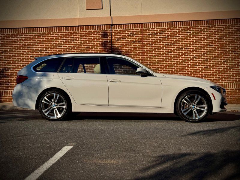 2017 Bmw 330i xDrive photo 4
