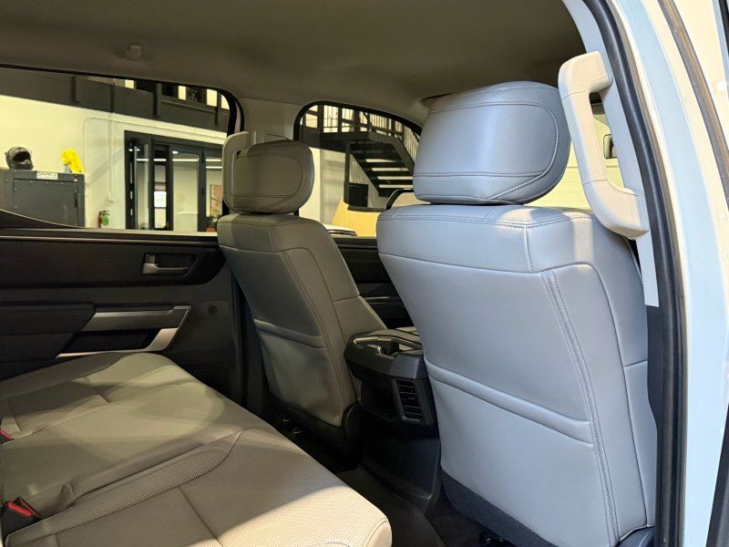 2022 Toyota Tundra SR5, photo 17