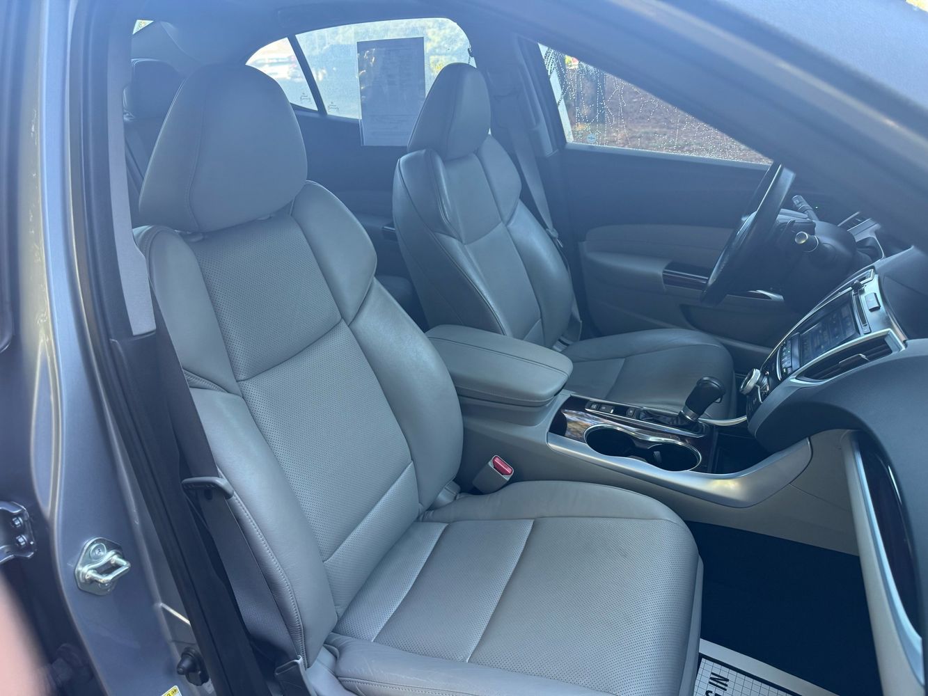 2015 Acura TLX Technology photo 23