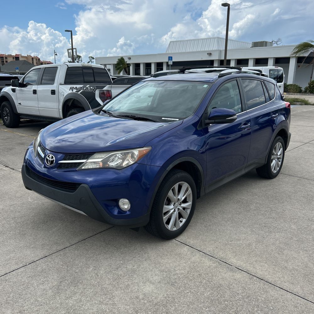 2015.0 Toyota RAV4 Limited AWD's photo