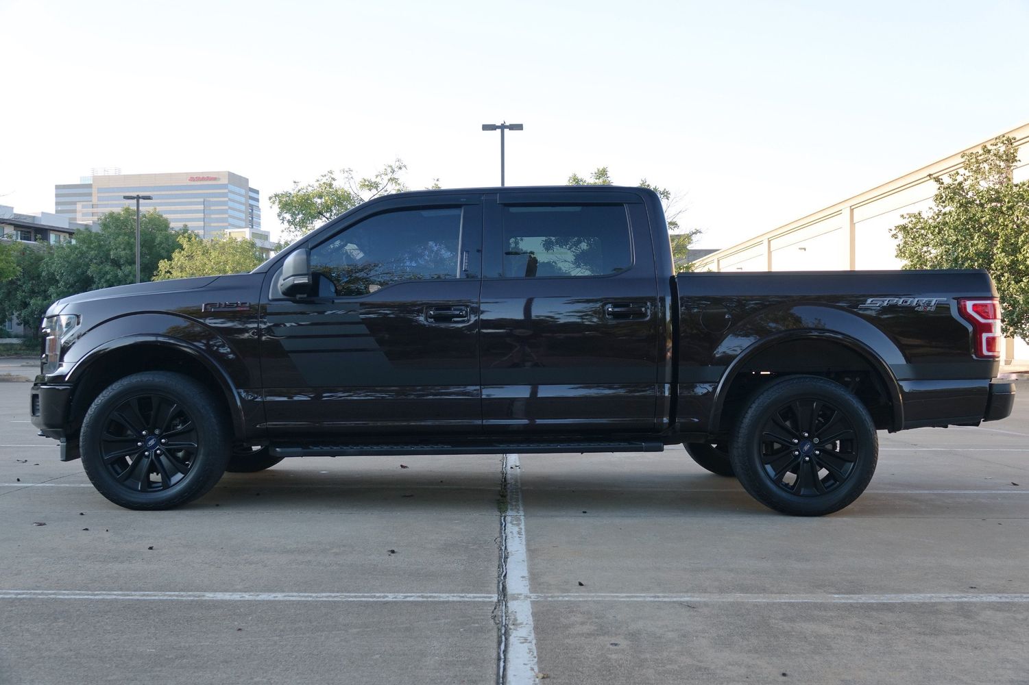 2019 Ford F-150 XLT photo 14