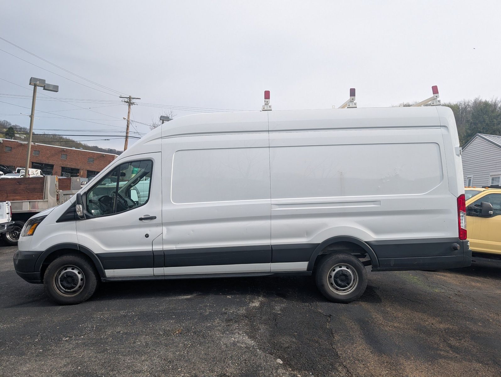 2018 Ford Transit-350 9
