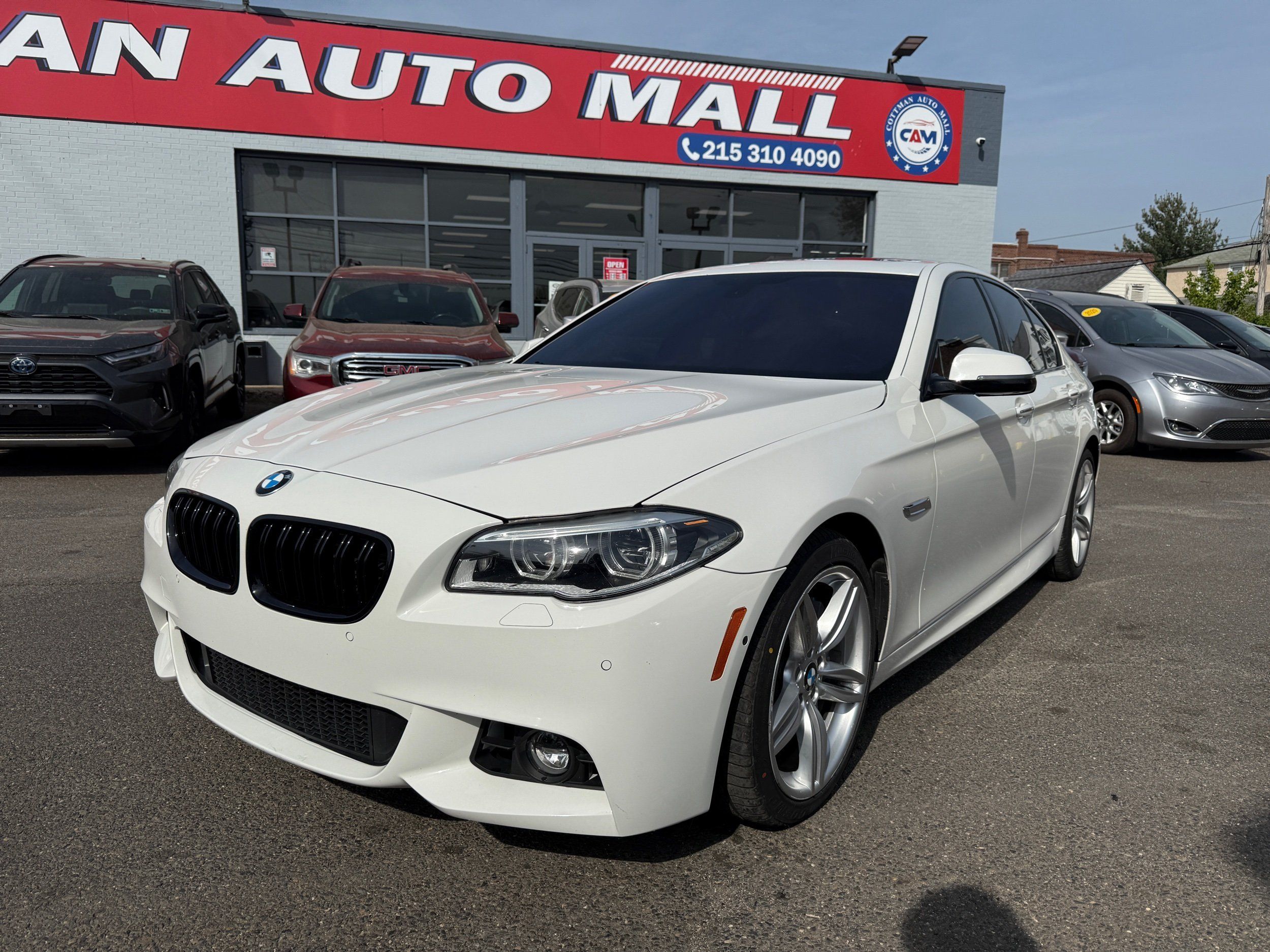 2014 BMW 5 Series 550i xDrive's photo
