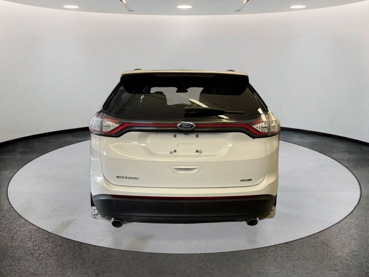 2018 Ford Edge SE - Photo 6