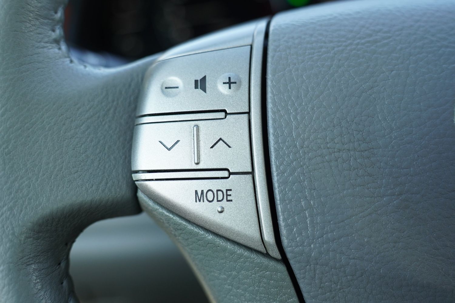 2006 Toyota Avalon XLS photo 18