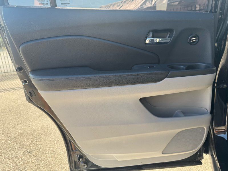 2016 Honda Pilot LX photo 22
