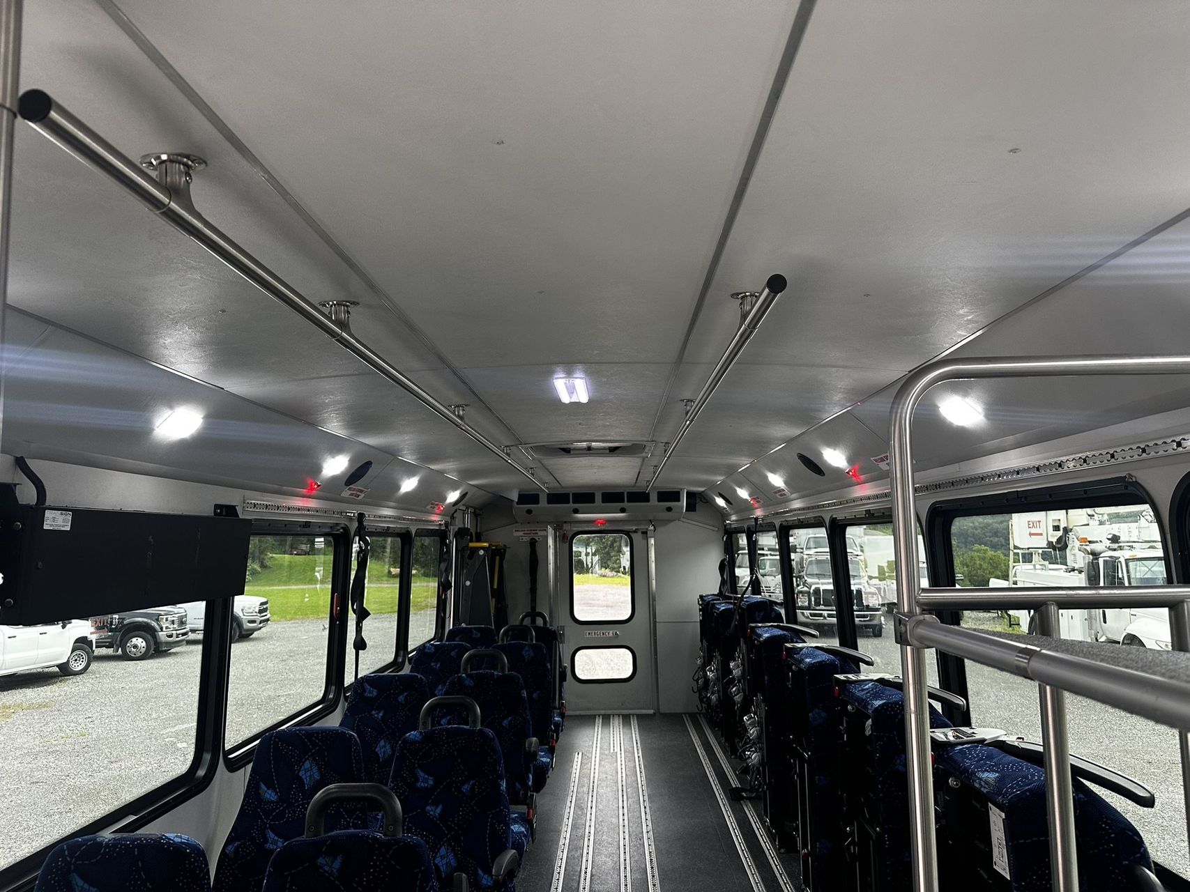 2018 Freightliner Glaval Legacy FA1034 21