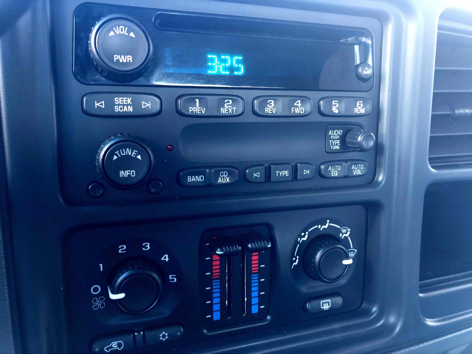 2005 Chevrolet Avalanche 1500 LT The Denver Collection