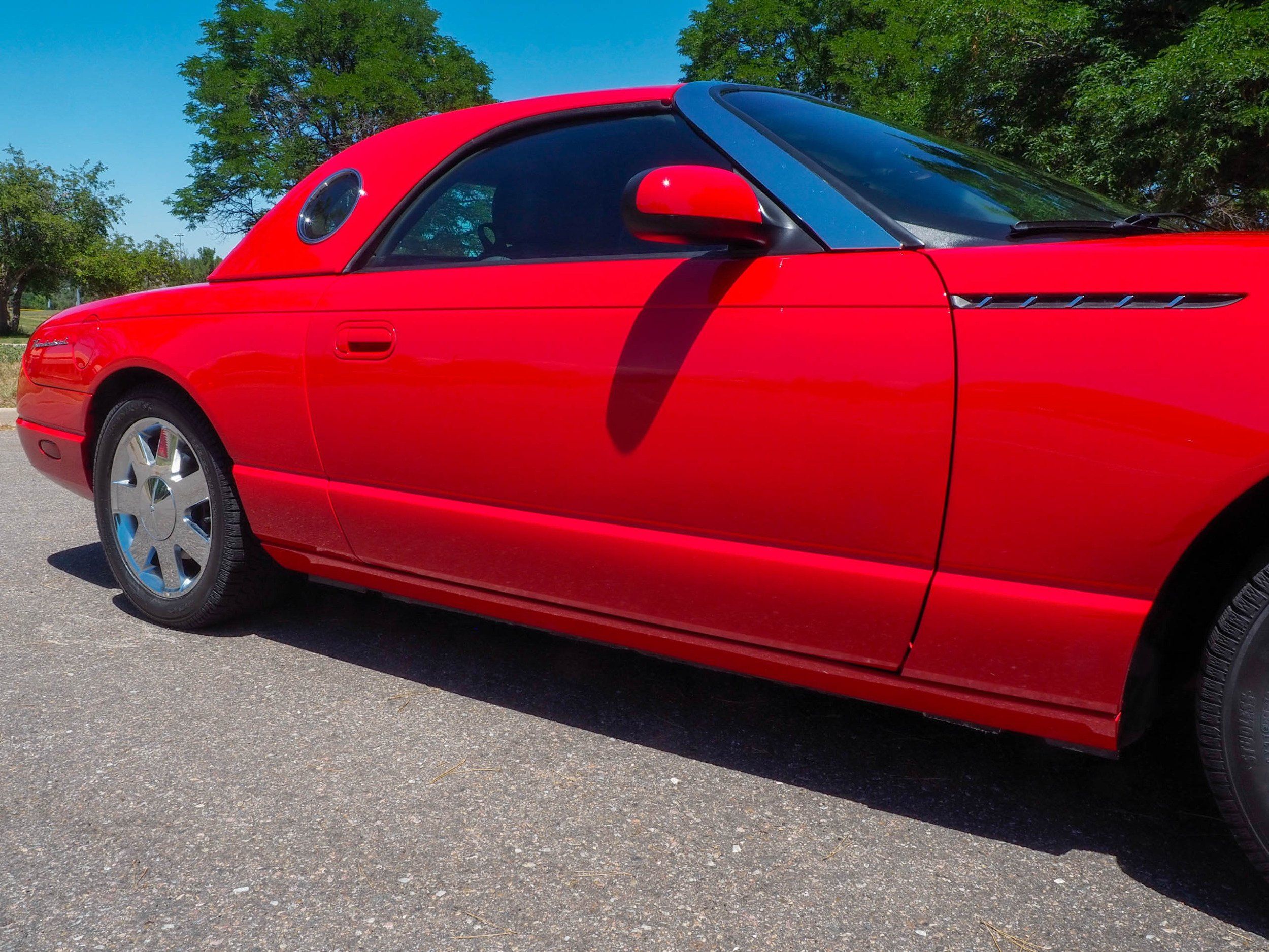 2002 Ford Thunderbird Red Deluxe