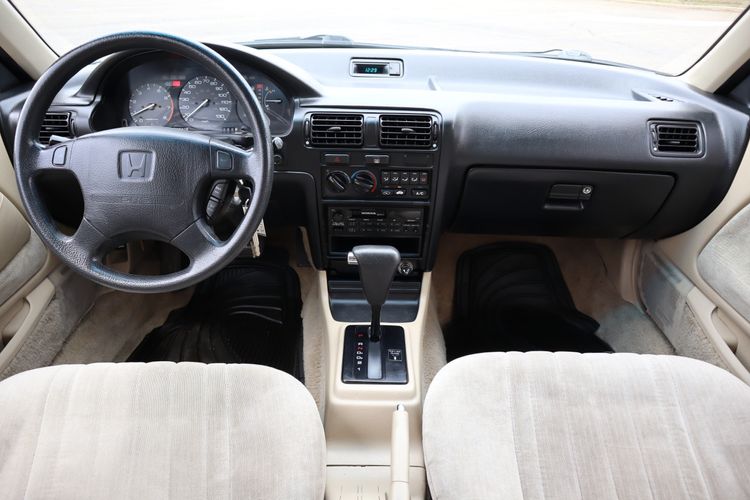 1993 Honda Accord EX Victory Motors of Colorado