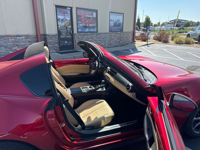 2019 Mazda MX-5 Miata Miata RF Grand Touring photo 35