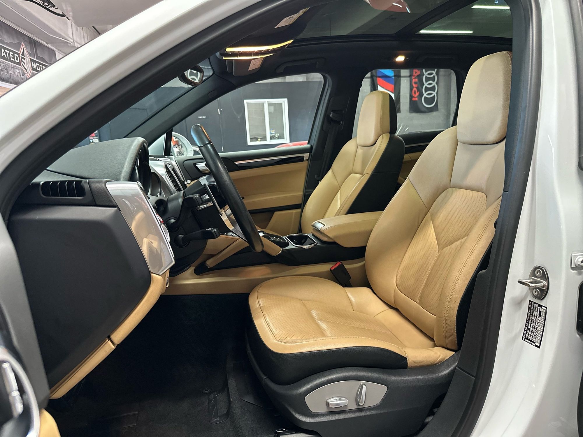 2016 Porsche Cayenne Diesel photo 7
