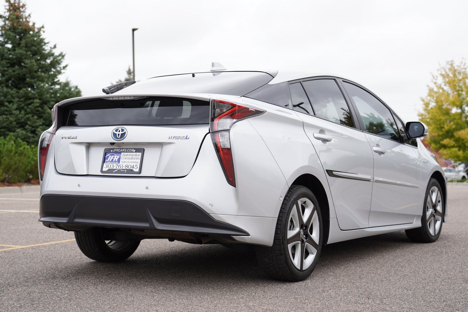 2018 Toyota Prius Four Touring photo 3