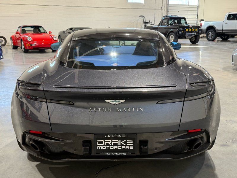 2024 Aston Martin DB12, photo 4